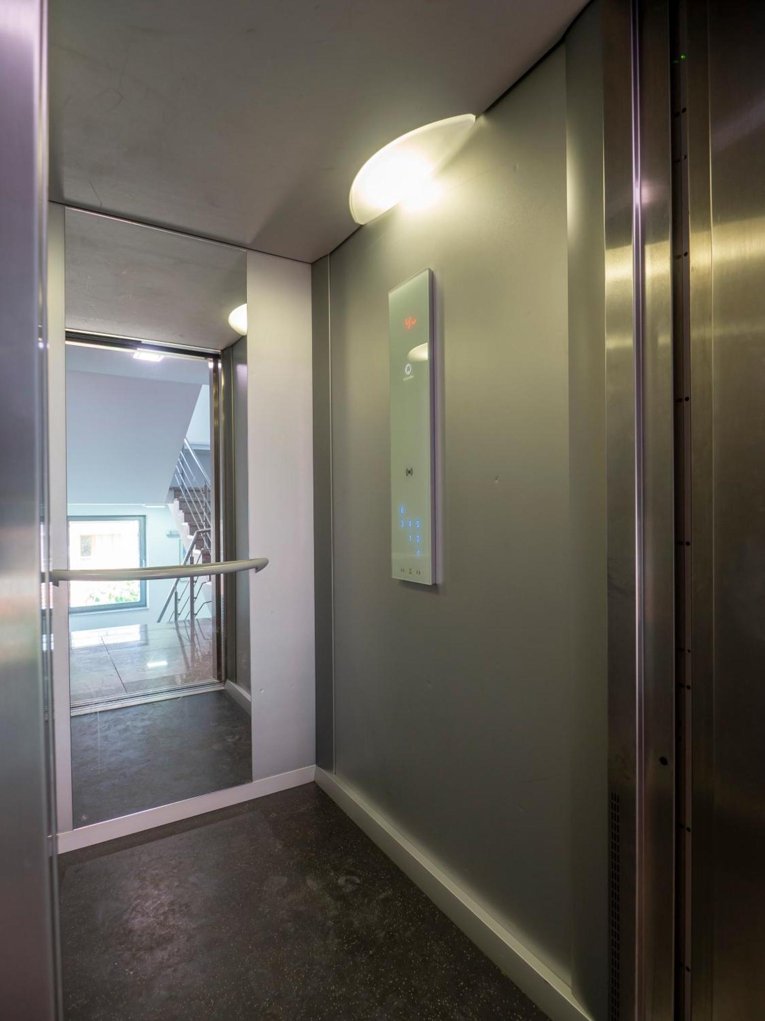 סופיה Vertigo2 Huge Apartment 2 Bedrooms Balcony Parking מראה חיצוני תמונה